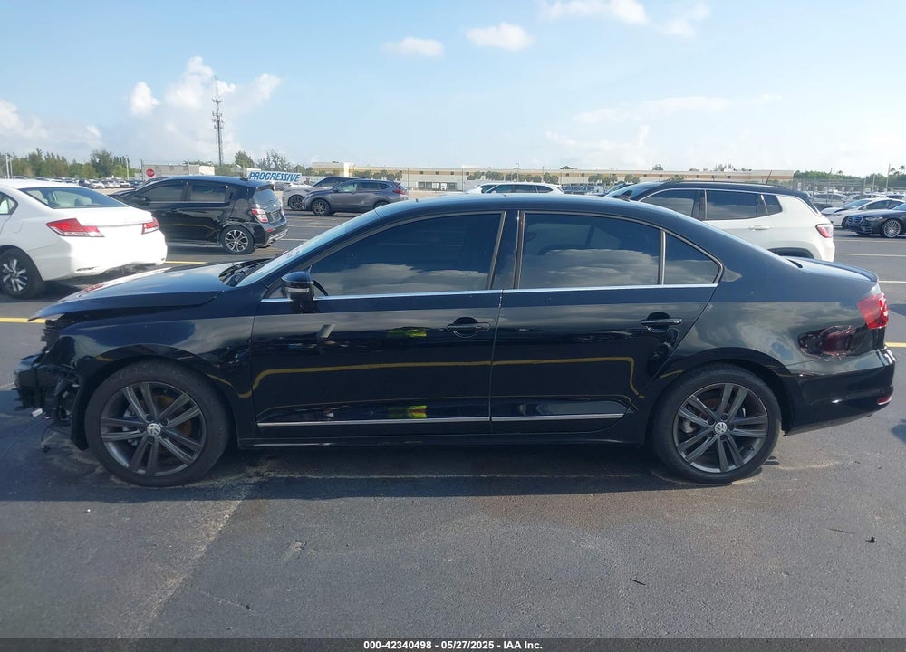 2018 VOLKSWAGEN JETTA 1.8T SEL VIN: 3VWL17AJ0JM214427