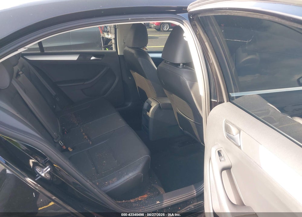 2018 VOLKSWAGEN JETTA 1.8T SEL VIN: 3VWL17AJ0JM214427