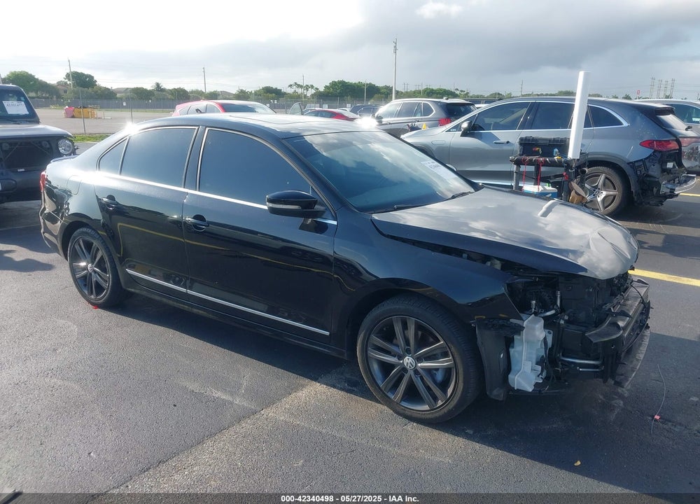 2018 VOLKSWAGEN JETTA 1.8T SEL VIN: 3VWL17AJ0JM214427
