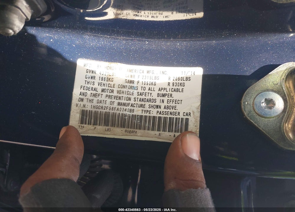 2015 HONDA ACCORD VIN: 1HGCR2F56FA074089