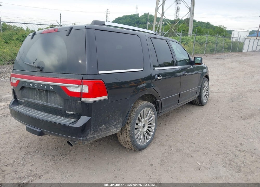2015 LINCOLN NAVIGATOR VIN: 5LMJJ2JTXFEJ07910