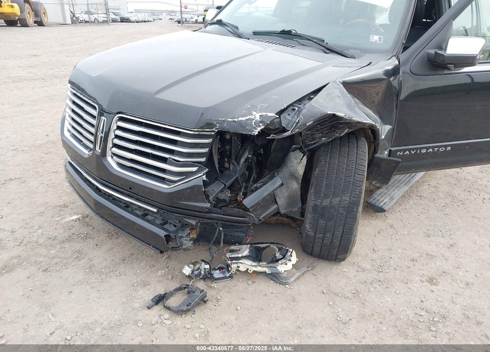 2015 LINCOLN NAVIGATOR VIN: 5LMJJ2JTXFEJ07910