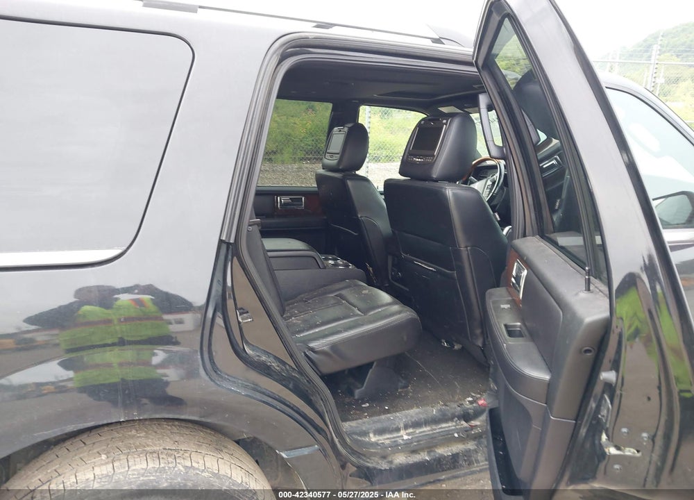 2015 LINCOLN NAVIGATOR VIN: 5LMJJ2JTXFEJ07910