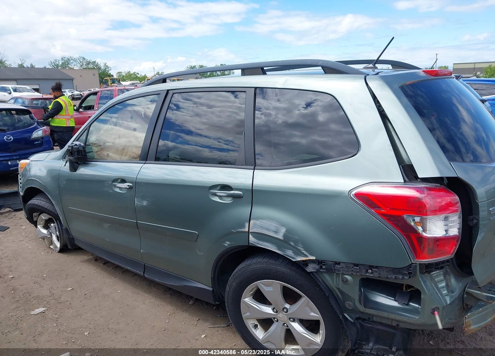 2015 SUBARU FORESTER VIN: JF2SJADC0FH424905