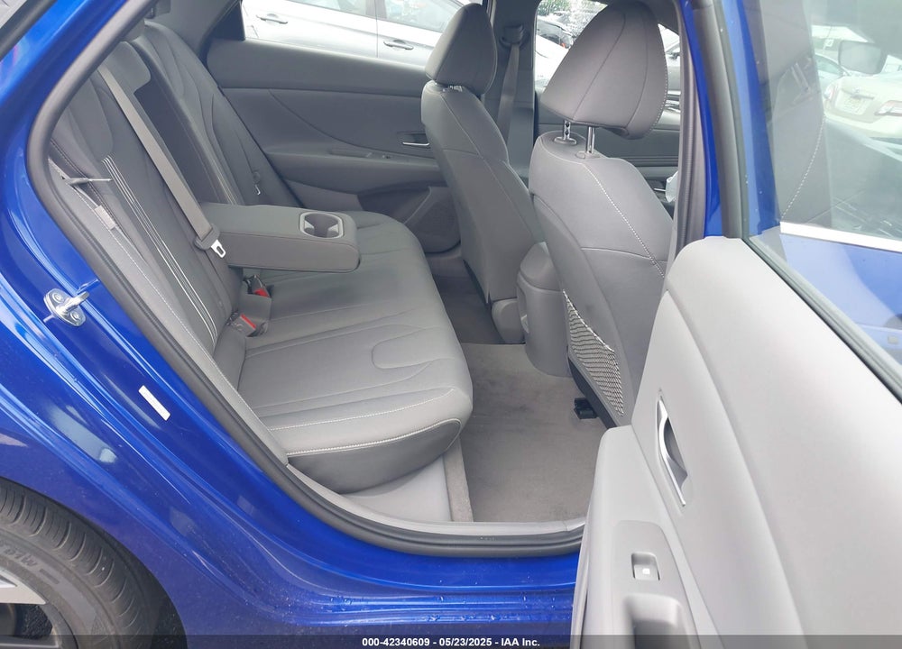 2024 HYUNDAI ELANTRA VIN: KMHLS4DG6RU812409