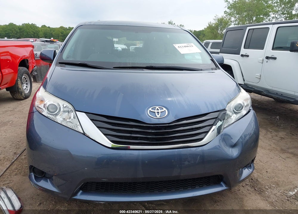 2015 TOYOTA SIENNA VIN: 5TDKK3DC4FS684632