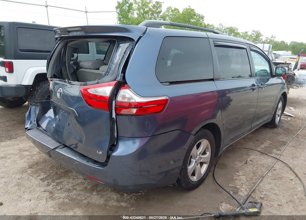 2015 TOYOTA SIENNA VIN: 5TDKK3DC4FS684632