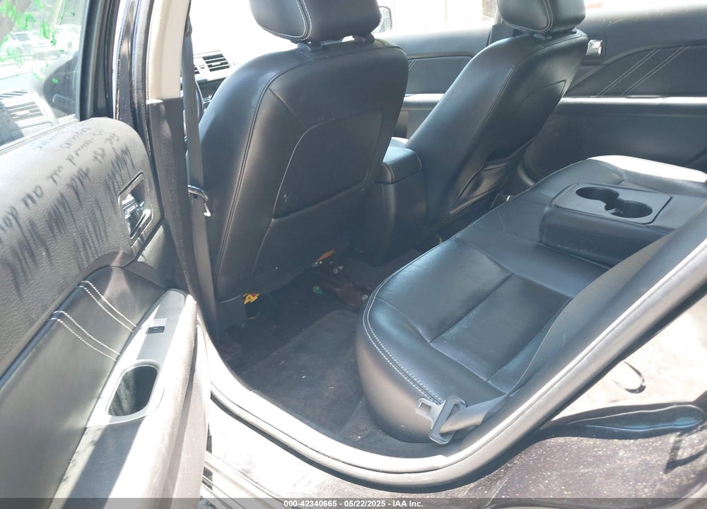 2011 FORD FUSION SPORT VIN: 3FAHP0KC2BR199390