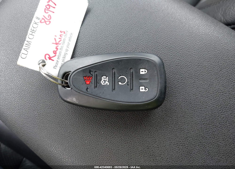 2018 CHEVROLET EQUINOX LT VIN: 2GNAXJEV4J6177886