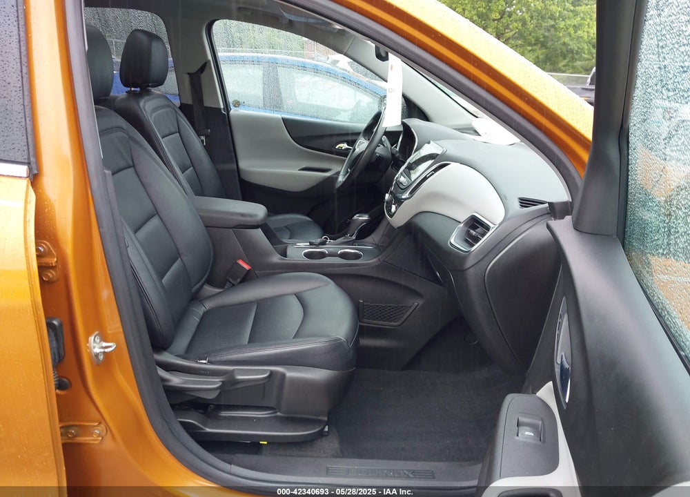 2018 CHEVROLET EQUINOX LT VIN: 2GNAXJEV4J6177886
