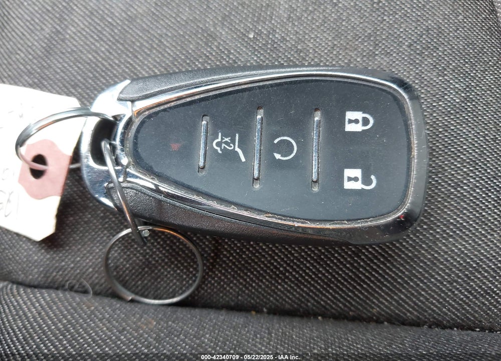 2019 CHEVROLET EQUINOX VIN: 3GNAXKEV0KS587917