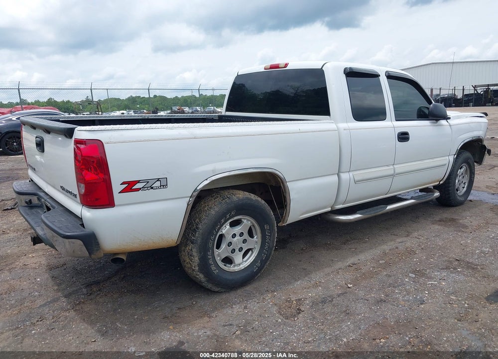 2003 CHEVROLET SILVERADO 1500 LS VIN: 1GCEK19T53E323115