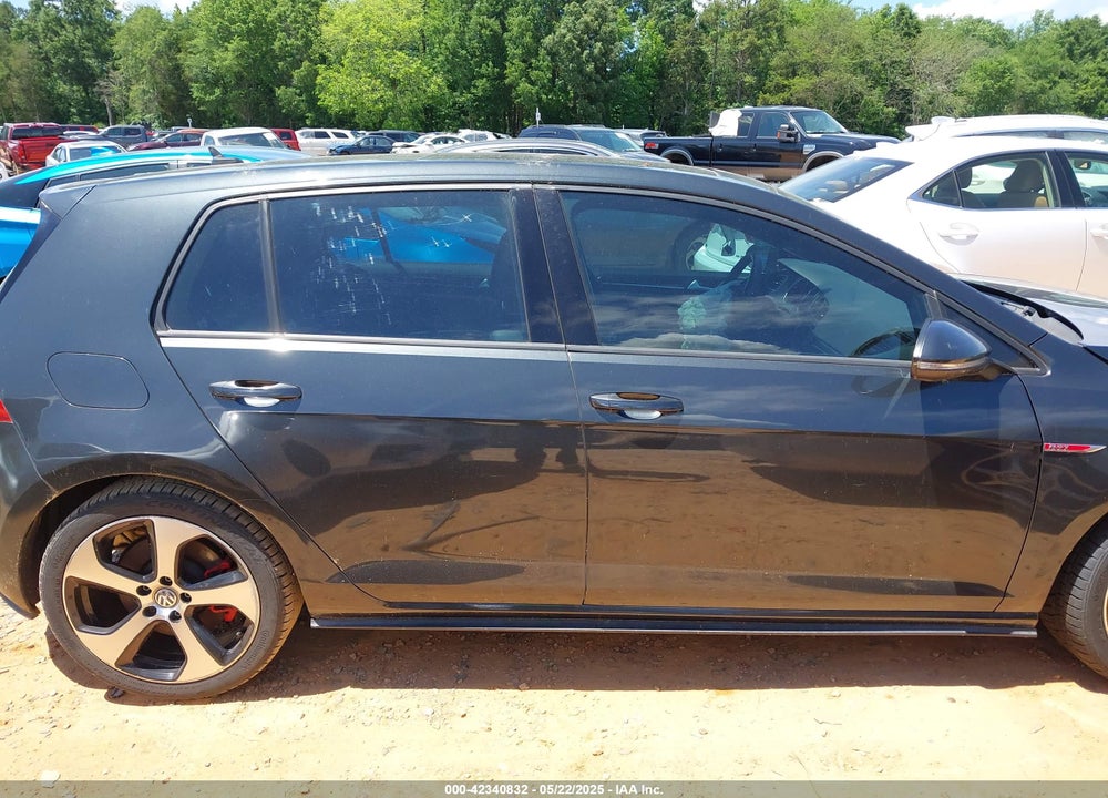2016 VOLKSWAGEN GOLF VIN: 3VW547AU6GM064083