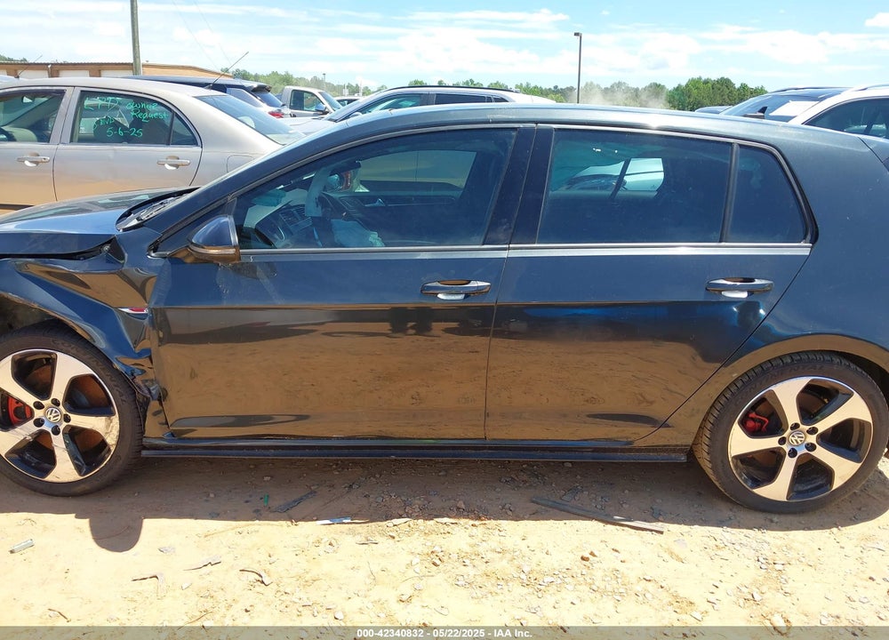 2016 VOLKSWAGEN GOLF VIN: 3VW547AU6GM064083