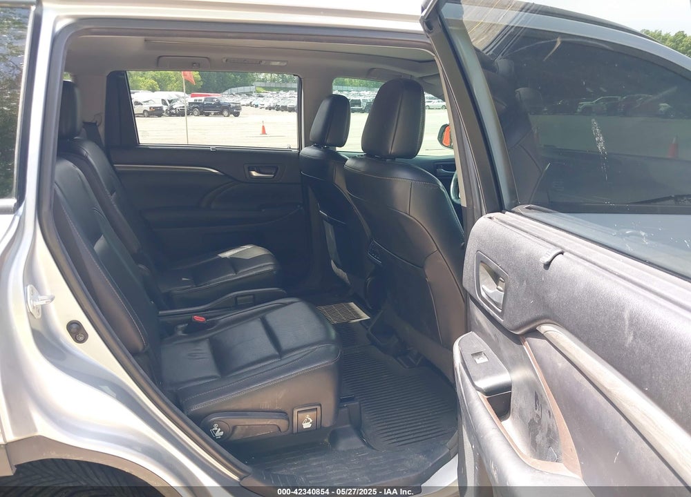 2017 TOYOTA HIGHLANDER LIMITED/LIMITED PLATINUM VIN: 5TDDZRFHXHS448196