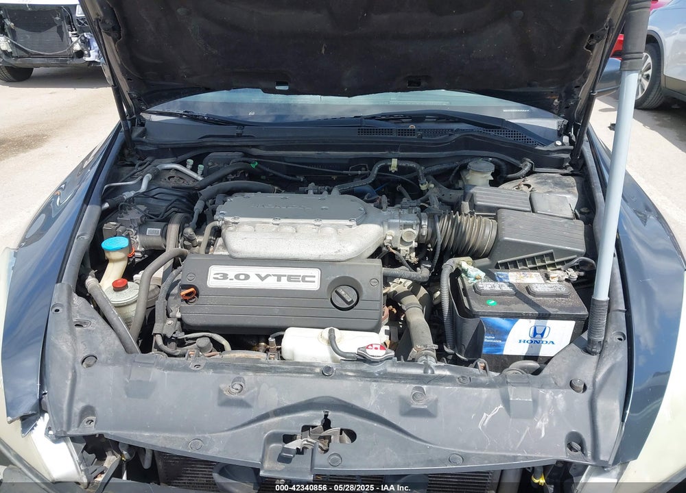 2005 HONDA ACCORD 3.0 EX VIN: 1HGCM66525A017070