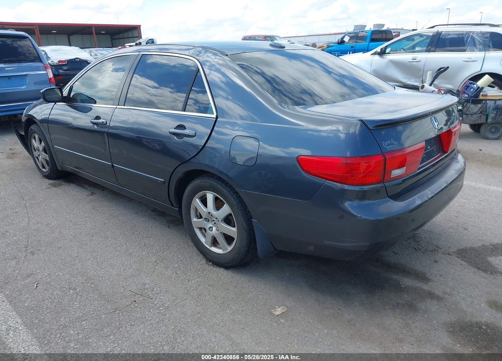 2005 HONDA ACCORD 3.0 EX VIN: 1HGCM66525A017070