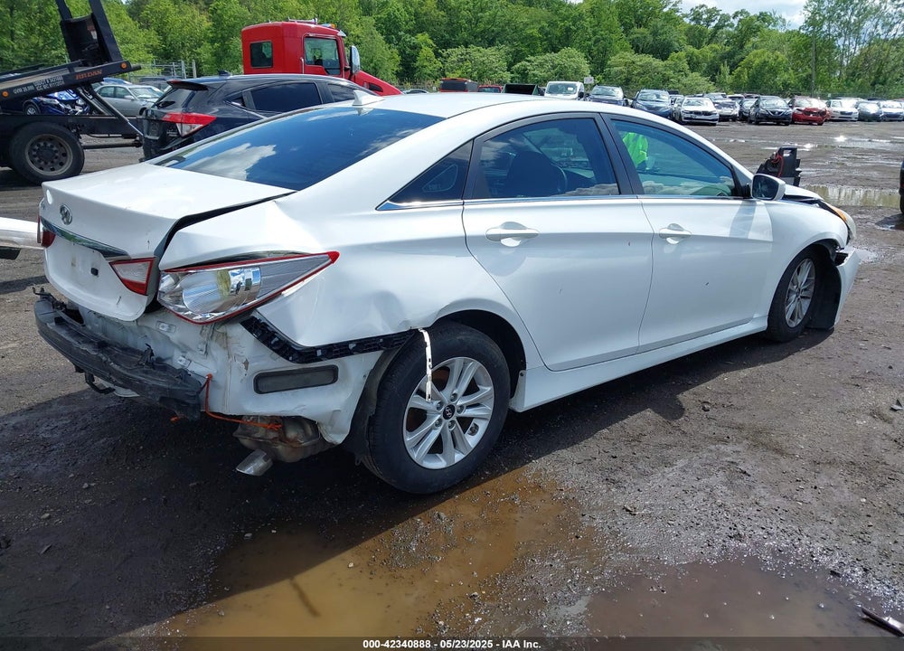 2014 HYUNDAI SONATA VIN: 5NPEB4AC9EH858965