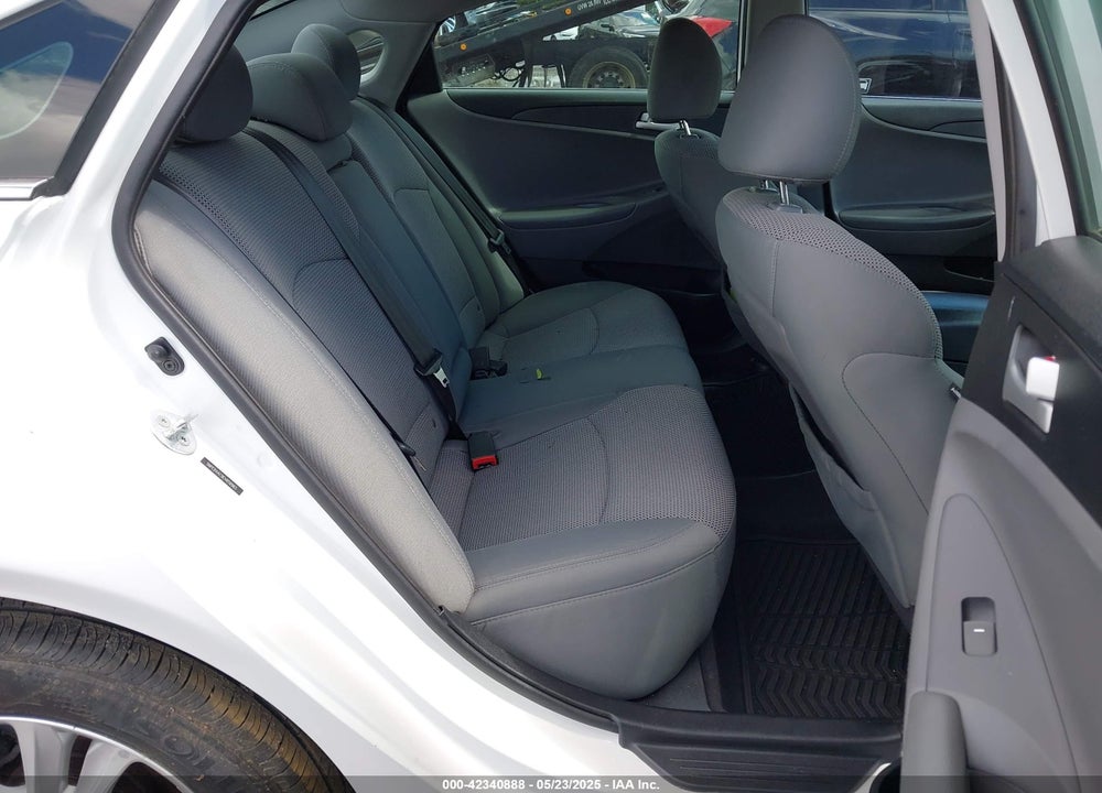 2014 HYUNDAI SONATA VIN: 5NPEB4AC9EH858965