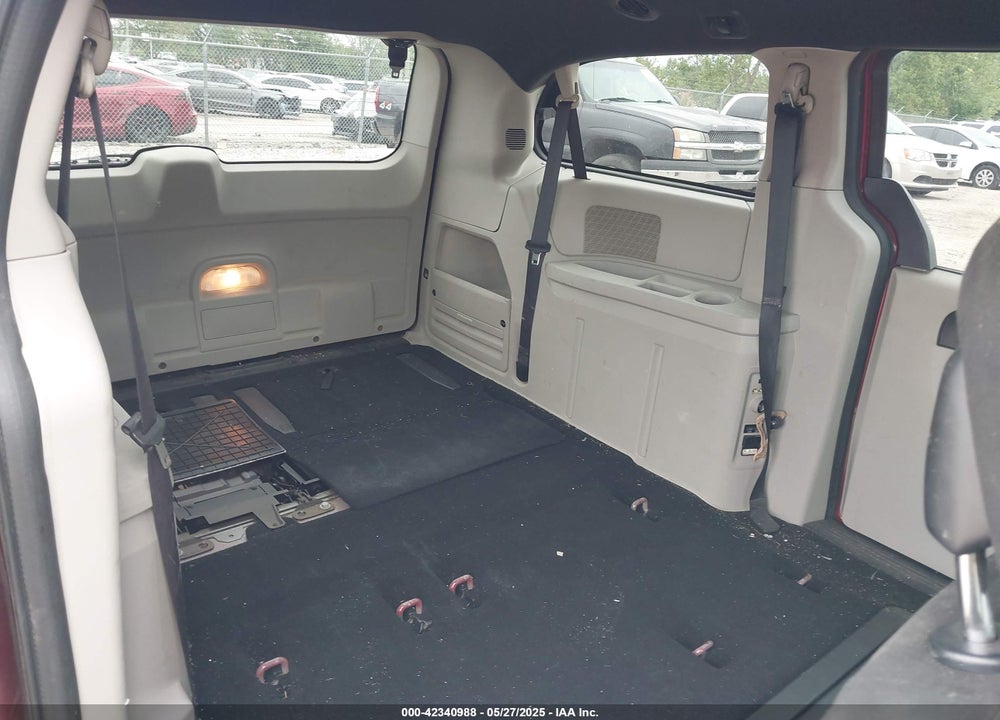 2016 DODGE GRAND CARAVAN SE PLUS VIN: 2C4RDGBG2GR250595
