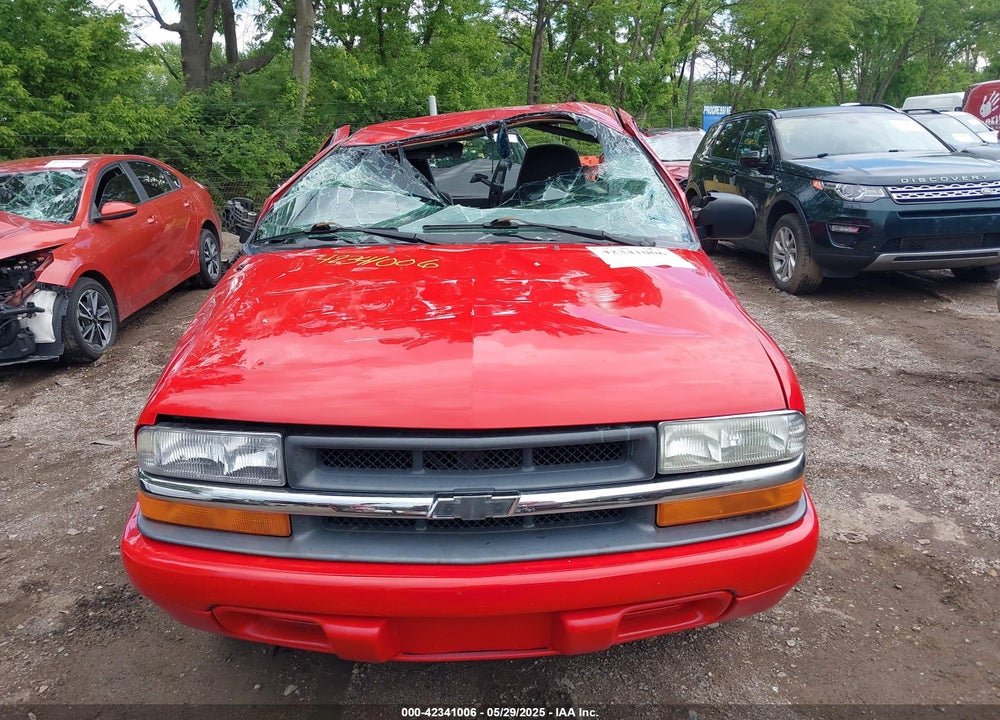 2000 CHEVROLET S-10 LS VIN: 1GCCS14WXYK152055
