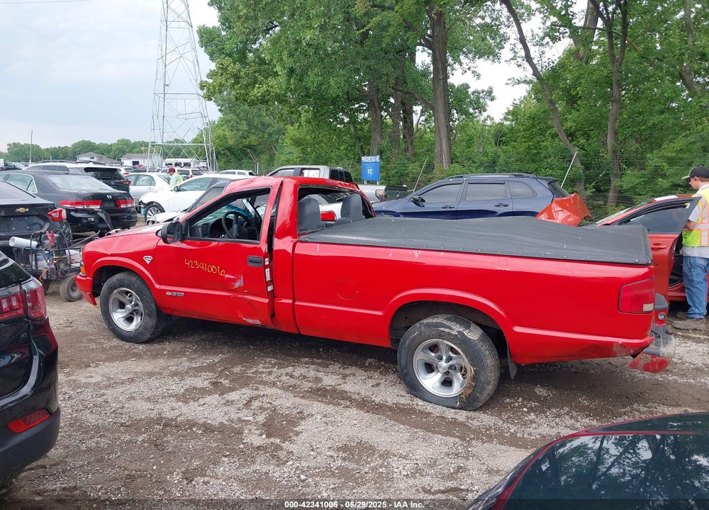 2000 CHEVROLET S-10 LS VIN: 1GCCS14WXYK152055