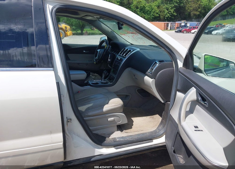 2008 GMC ACADIA SLT-1 VIN: 1GKER237X8J230560