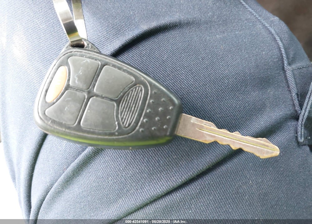 2007 JEEP GRAND CHEROKEE LAREDO VIN: 1J8HR48P77C571228