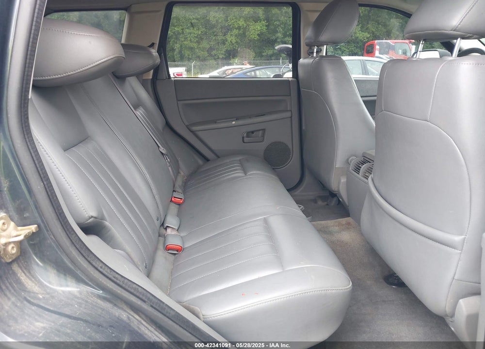2007 JEEP GRAND CHEROKEE LAREDO VIN: 1J8HR48P77C571228