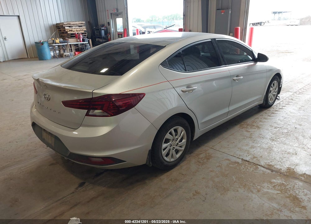 2019 HYUNDAI ELANTRA VIN: 5NPD74LF1KH473223