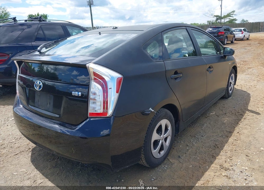 2015 TOYOTA PRIUS VIN: JTDKN3DU7F1945457