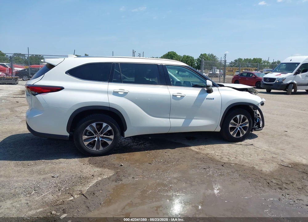 2021 TOYOTA HIGHLANDER HYBRID XLE VIN: 5TDGARAHXMS503736
