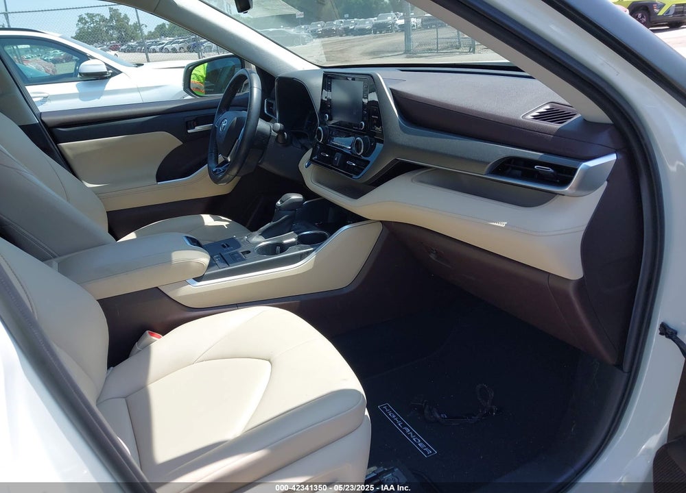 2021 TOYOTA HIGHLANDER HYBRID XLE VIN: 5TDGARAHXMS503736