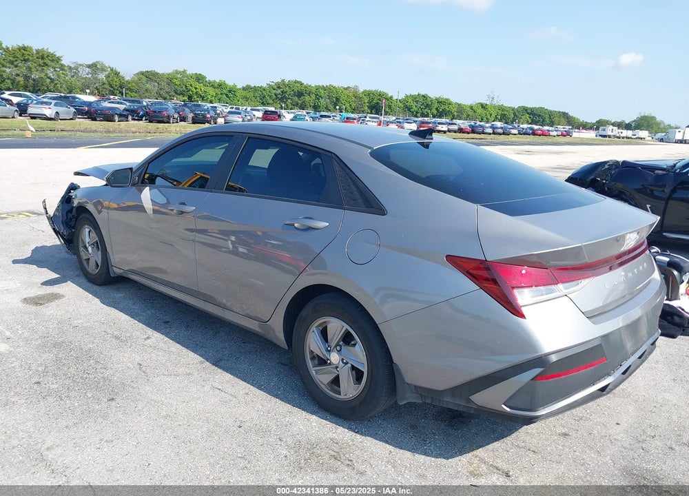2024 HYUNDAI ELANTRA SE VIN: KMHLL4DG6RU801777