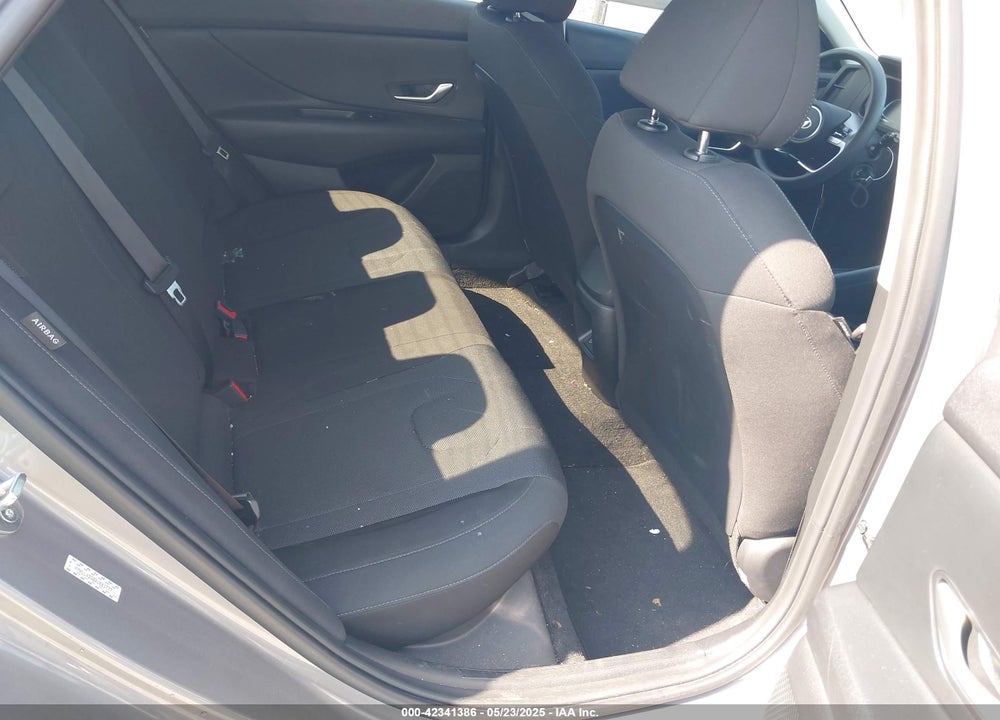 2024 HYUNDAI ELANTRA SE VIN: KMHLL4DG6RU801777