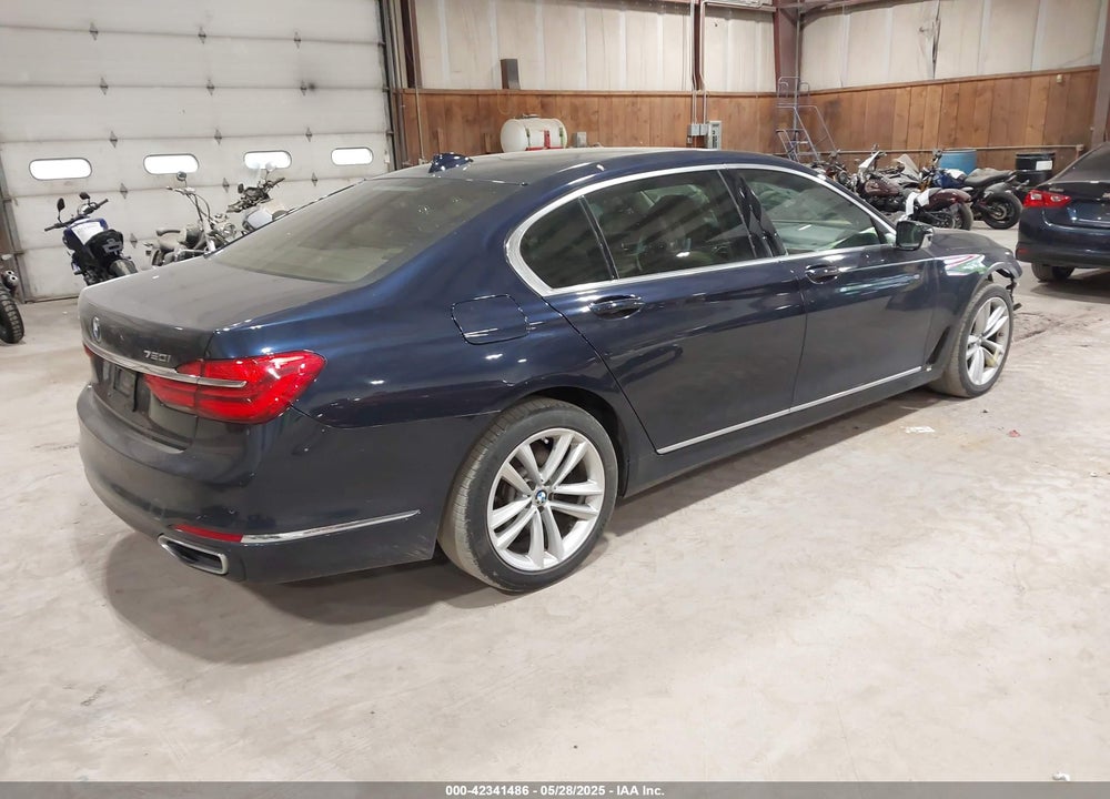 2017 BMW ALPINA B7 VIN: WBA7F2C51HG422682
