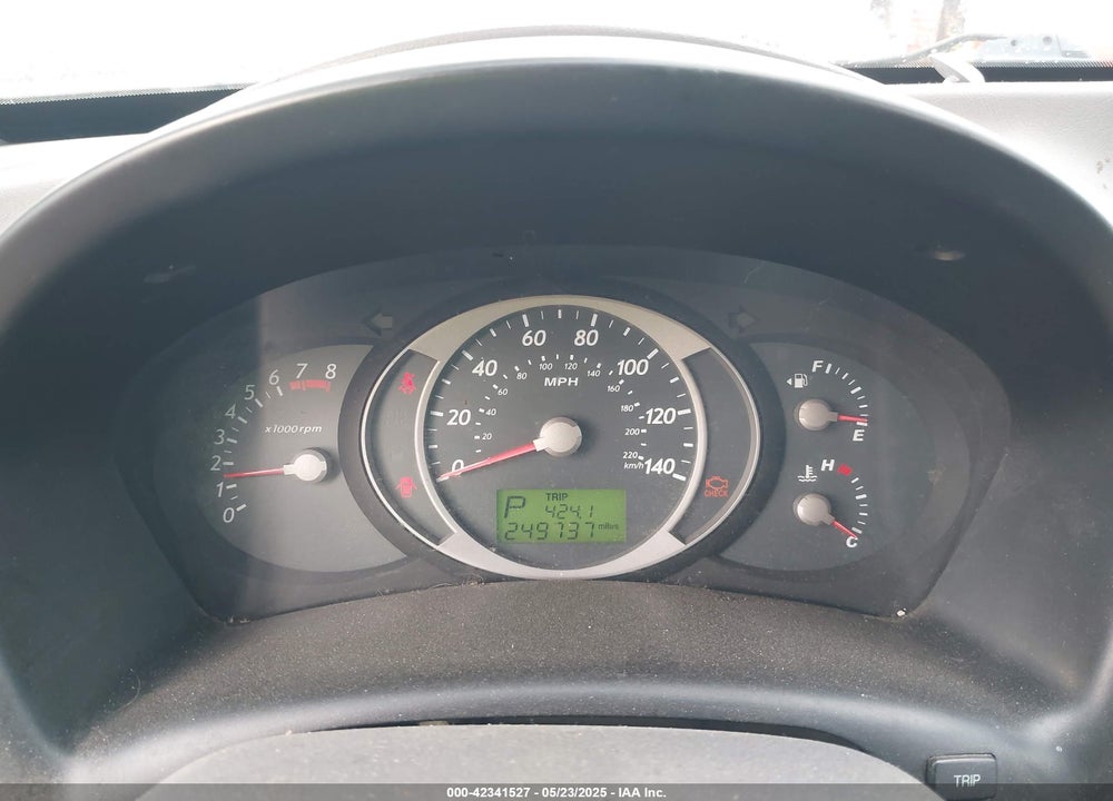2005 HYUNDAI TUCSON GLS/LX VIN: KM8JN12D85U190296