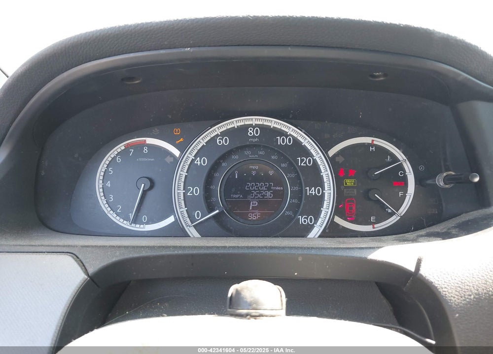 2015 HONDA ACCORD VIN: 1HGCR2F38FA163841