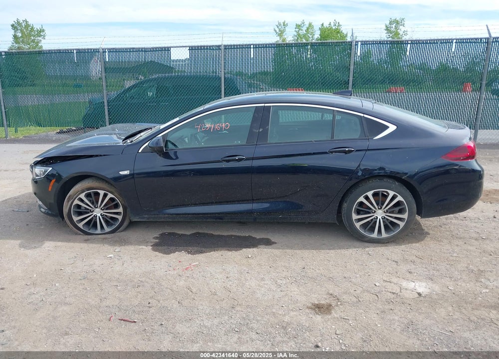 2018 BUICK REGAL SPORTBACK VIN: W04GP6SX3J1130707