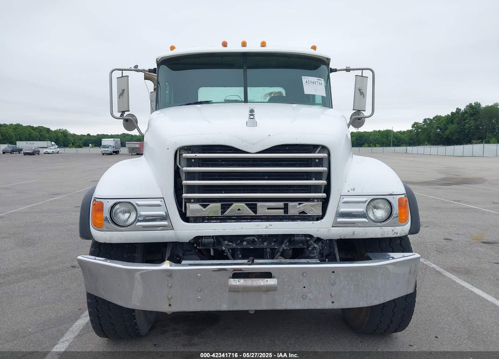 2003 MACK 700 CV700 VIN: 1M2AG11C93M004507
