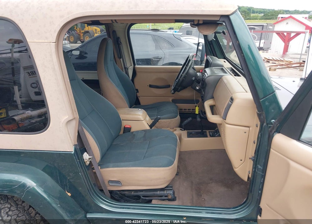 1999 JEEP WRANGLER SAHARA VIN: 1J4FY49S5XP482037