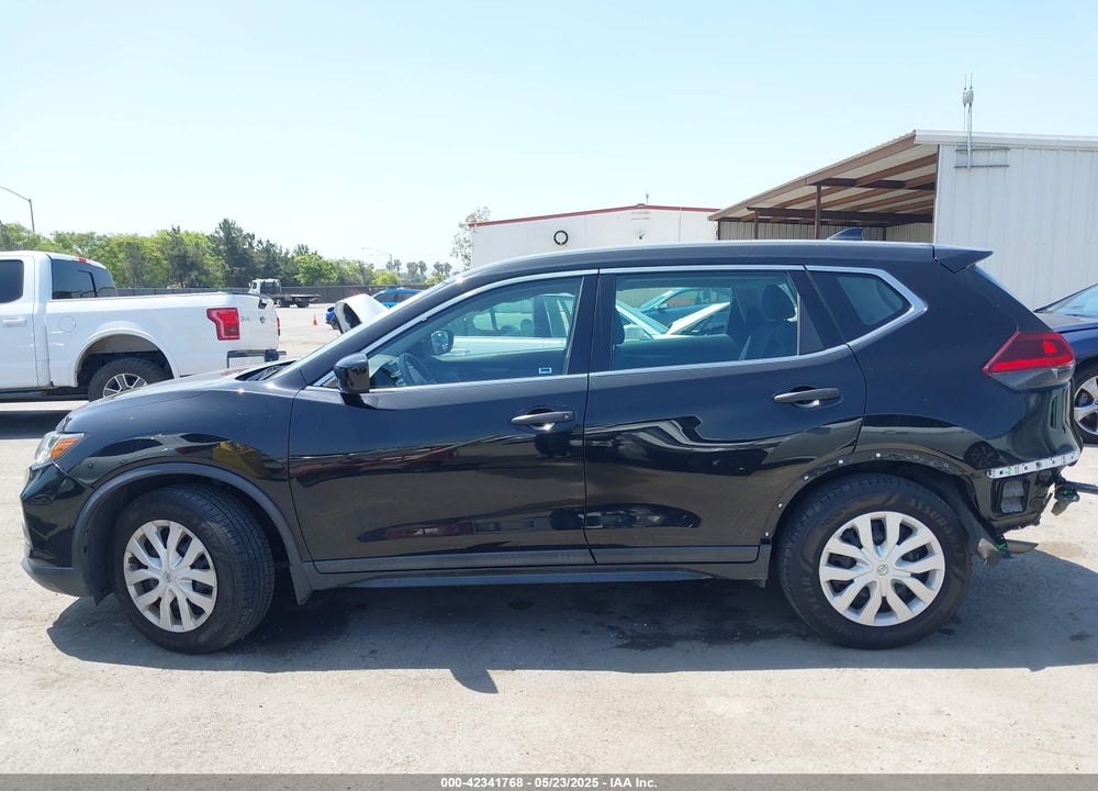 2019 NISSAN ROGUE S VIN: 5N1AT2MT4KC839870