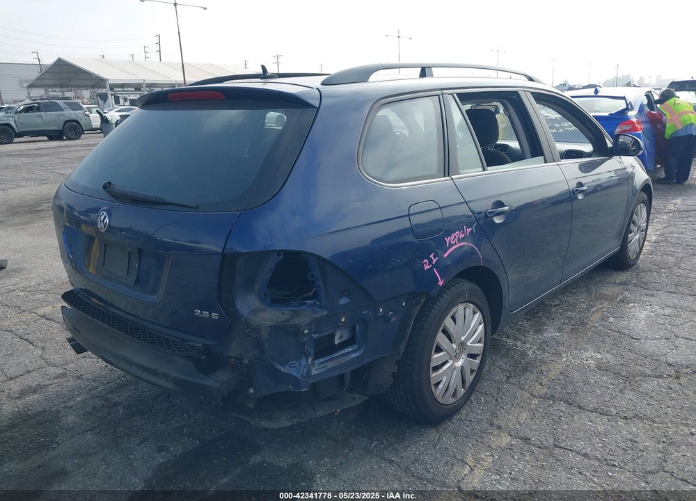 2012 VOLKSWAGEN JETTA SPORTWAGEN 2.5L S VIN: 3VWPP7AJ2CM693162