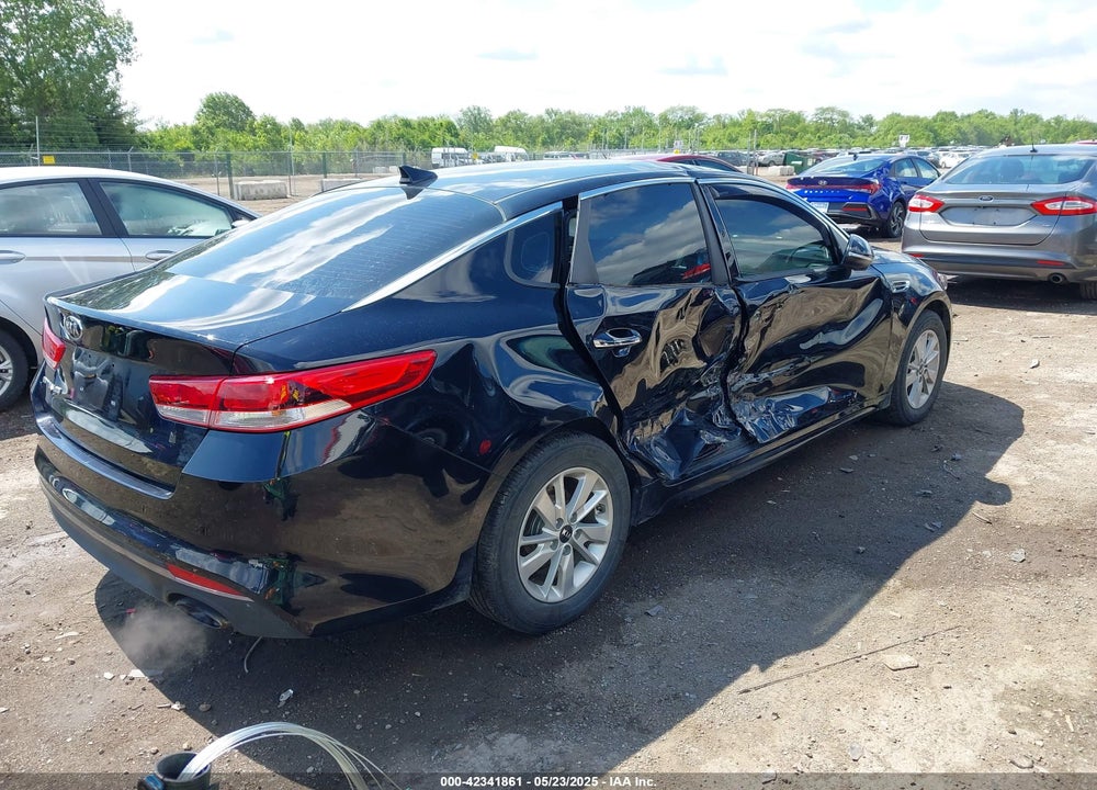 2017 KIA OPTIMA LX VIN: 5XXGT4L34HG127380