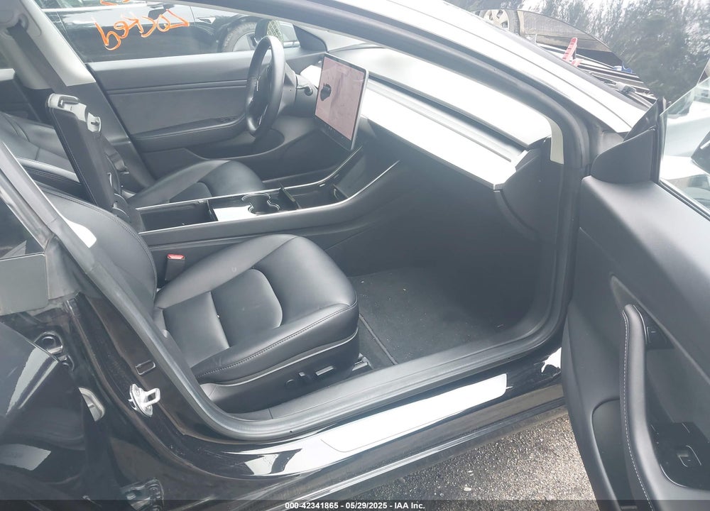 2018 TESLA MODEL 3 VIN: 5YJ3E1EB3JF077141