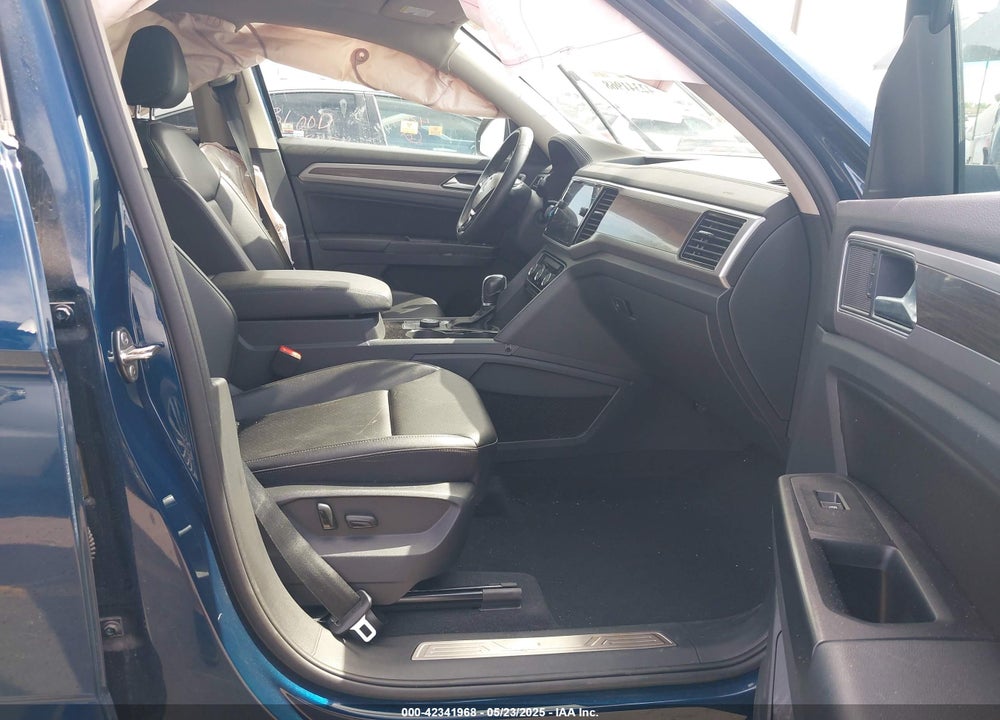 2019 VOLKSWAGEN ATLAS VIN: 1V2MR2CA6KC612422