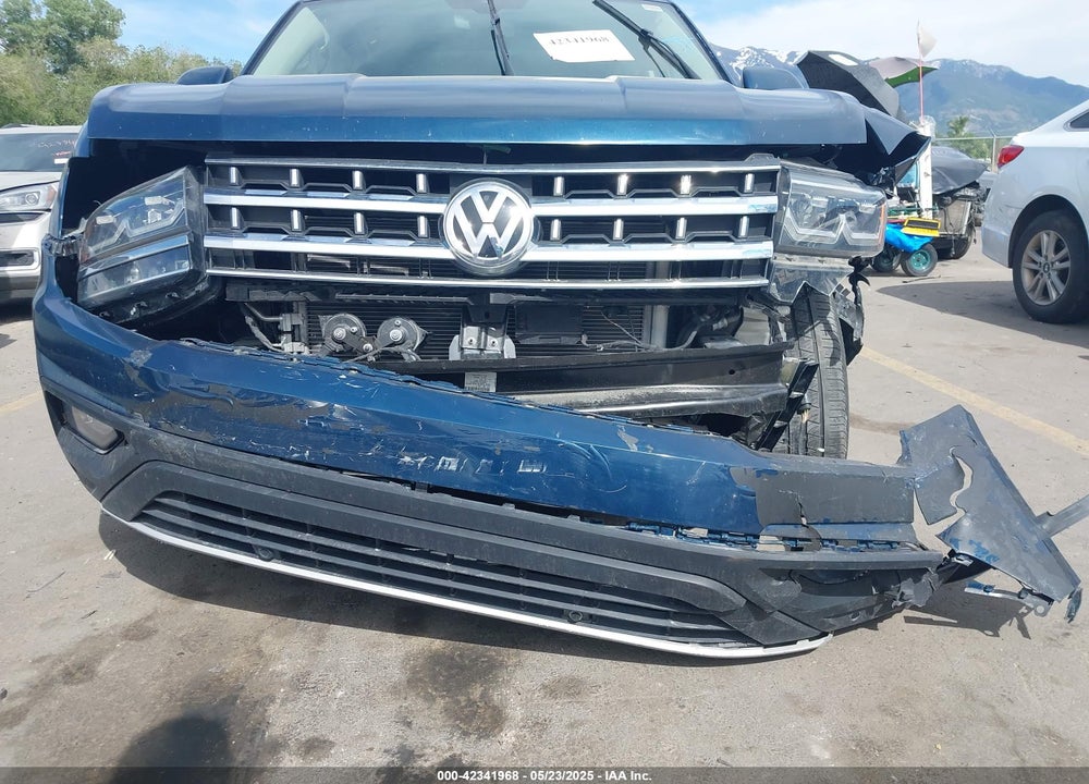 2019 VOLKSWAGEN ATLAS VIN: 1V2MR2CA6KC612422