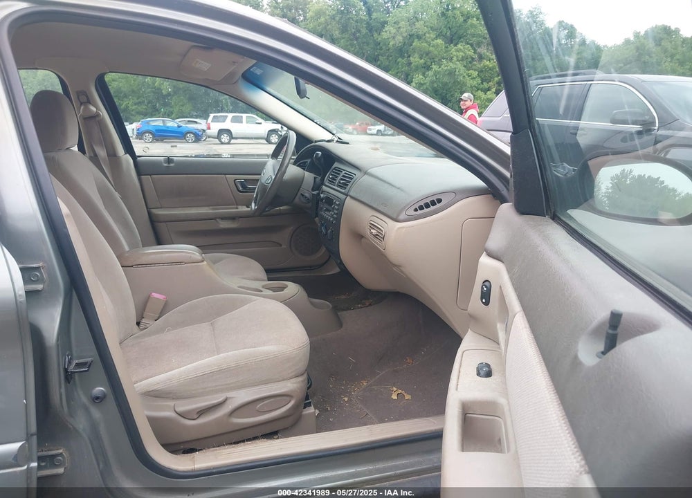 2001 FORD TAURUS SE VIN: 1FAFP53271A253494
