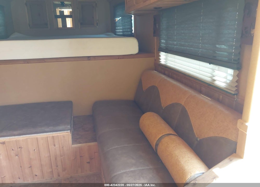 2004 ELITE 4H12 VIN: 5MKWG292640005493