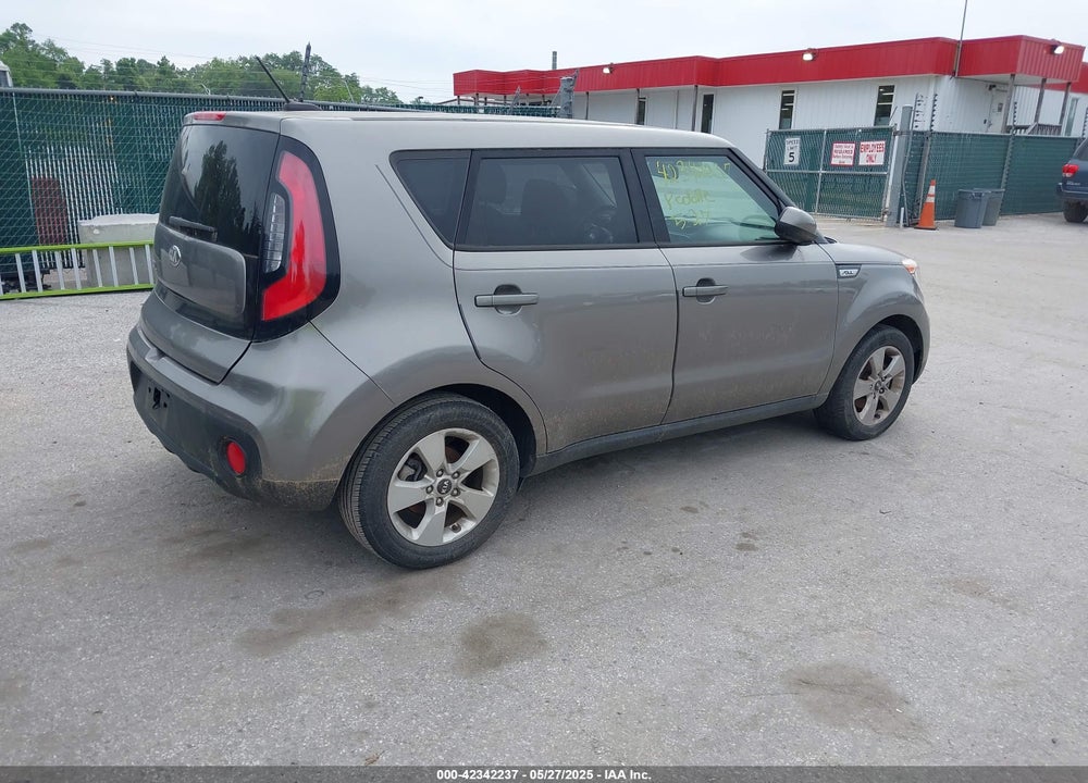 2017 KIA SOUL VIN: KNDJN2A29H7439010